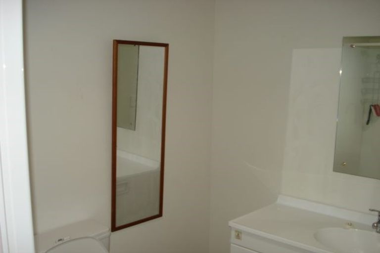 Photo of property in 92d Peverel Street, Riccarton, Christchurch, 8041