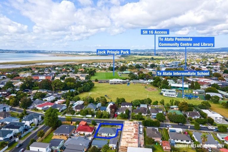 Photo of property in 23a Hereford Street, Te Atatu Peninsula, Auckland, 0610