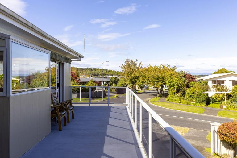 Photo of property in 50 Birch Street, Hilltop, Taupo, 3330