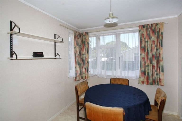 Photo of property in 11 Hunua Road, Papakura, 2110