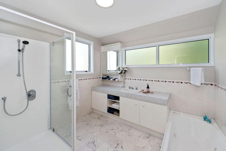 Photo of property in 19 Harrods Court, Ilam, Christchurch, 8053