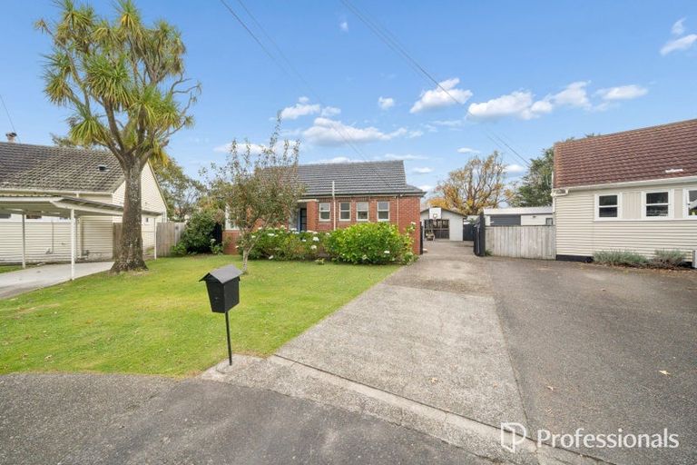 Photo of property in 6 Anson Grove, Naenae, Lower Hutt, 5011