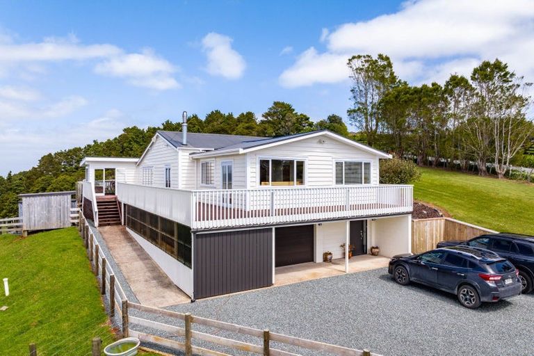 Photo of property in 137 Going Road, Ruatangata West, Kamo, 0185
