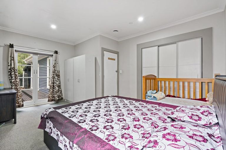 Photo of property in 4b Manuroa Road, Takanini, 2112