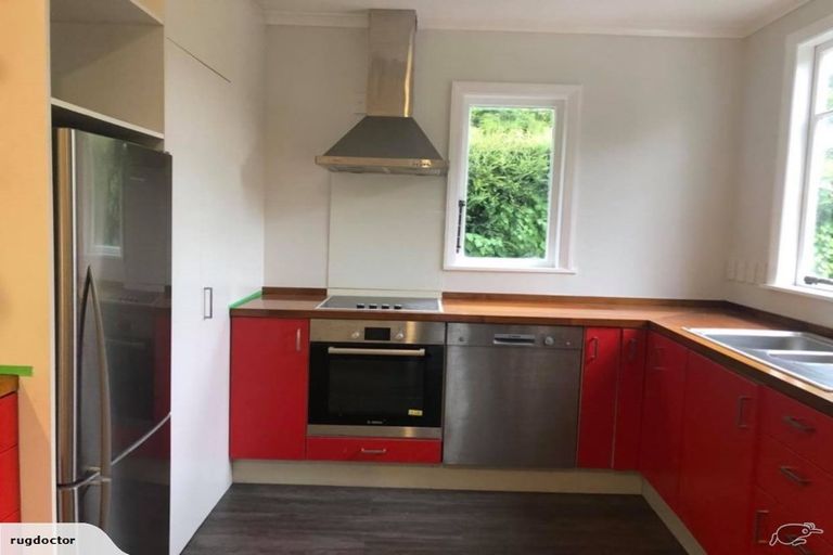 Photo of property in 70 Chamberlain Road, Karori, Wellington, 6012