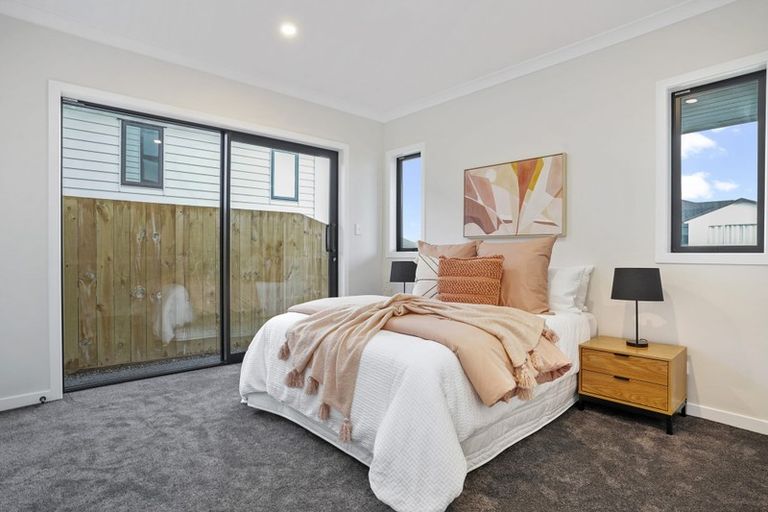 Photo of property in 116 Godfrey Drive, Orewa, 0931