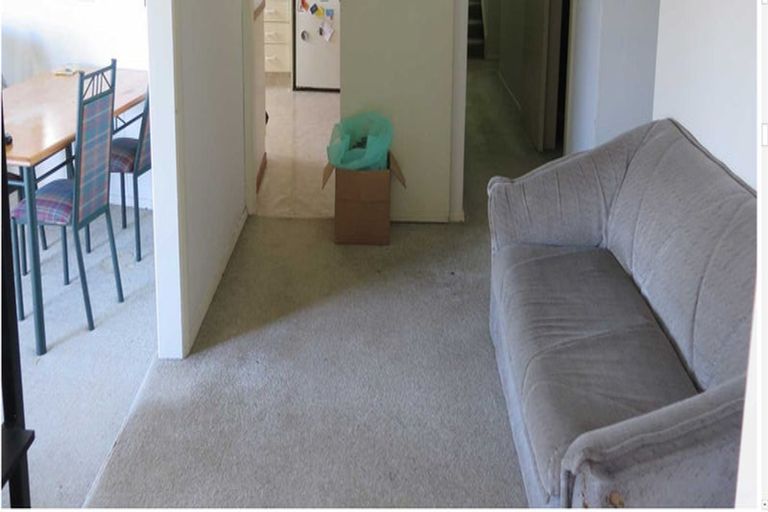 Photo of property in 32 Highbury Road, Highbury, Wellington, 6012