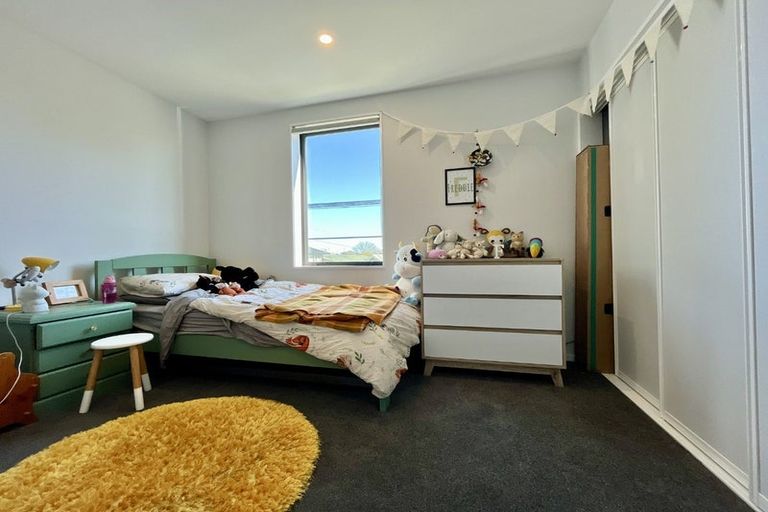 Photo of property in 2/6 Trent Street, Linwood, Christchurch, 8011