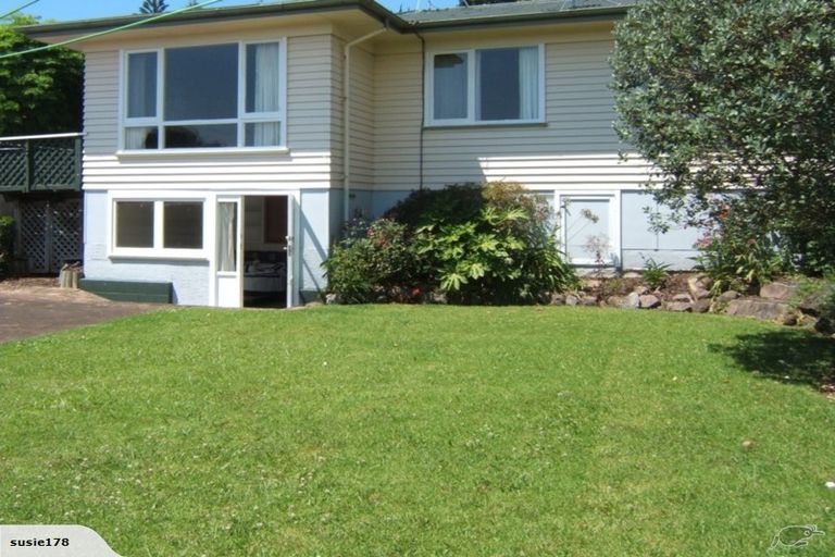 Photo of property in 28 Carlton Street, Bellevue, Tauranga, 3110