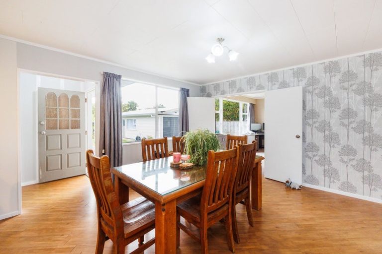 Photo of property in 145 Stanford Street North, Ashhurst, 4810