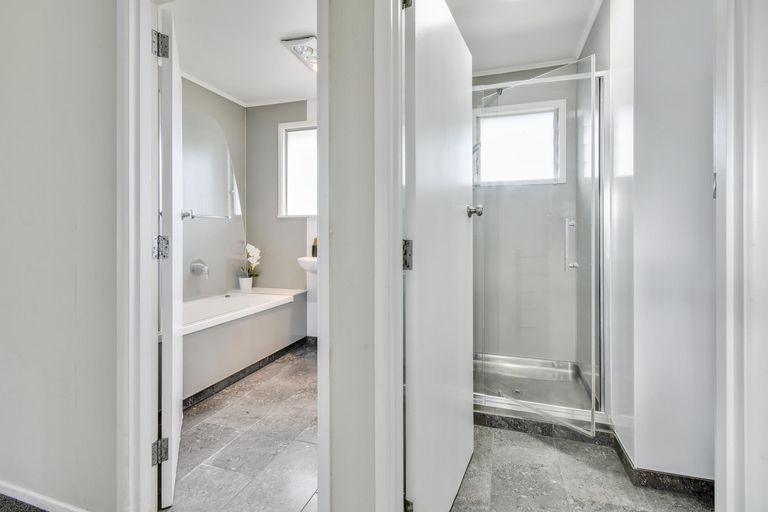 Photo of property in 100 Fitzroy Street, Papatoetoe, Auckland, 2104