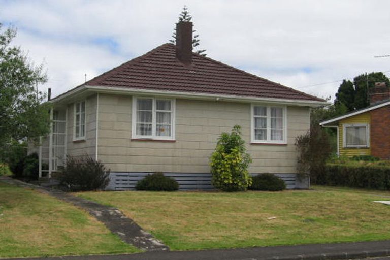 Photo of property in 6 Chippendale Crescent, Birkdale, Auckland, 0626