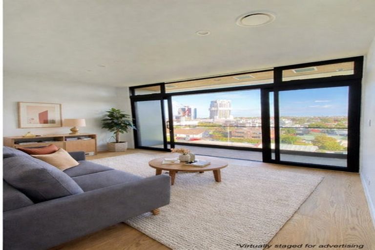 Photo of property in Frank Sargeson Apts, 407/80 Anzac Street, Takapuna, Auckland, 0622