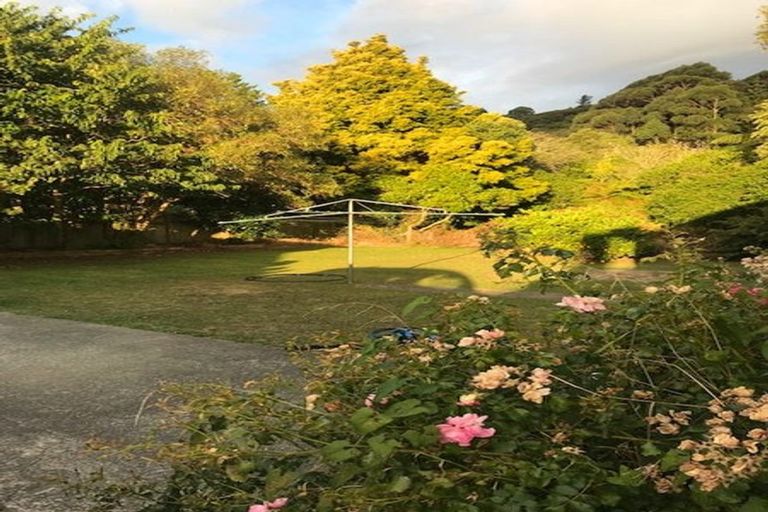Photo of property in 6 Prebble Grove, Naenae, Lower Hutt, 5011