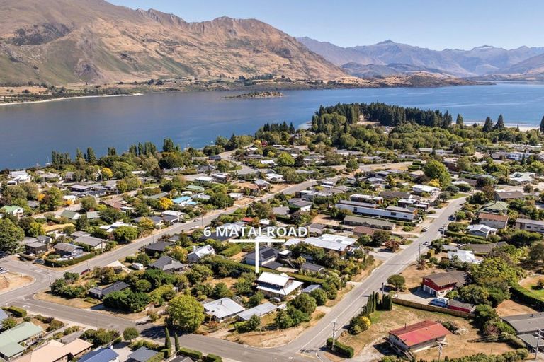 Photo of property in 6 Matai Road, Wanaka, 9305