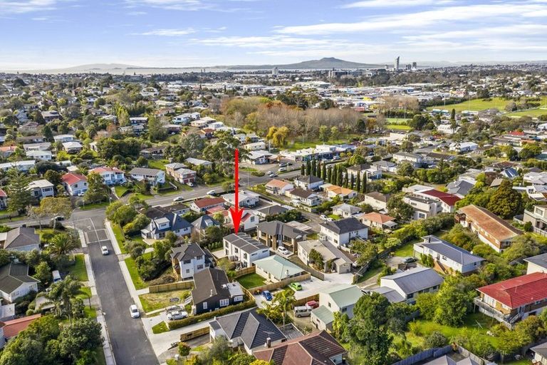 Photo of property in 83c Marlborough Avenue, Glenfield, Auckland, 0629