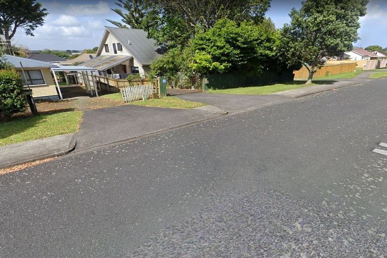 Photo of property in 1/549 Weymouth Road, Weymouth, Auckland, 2103