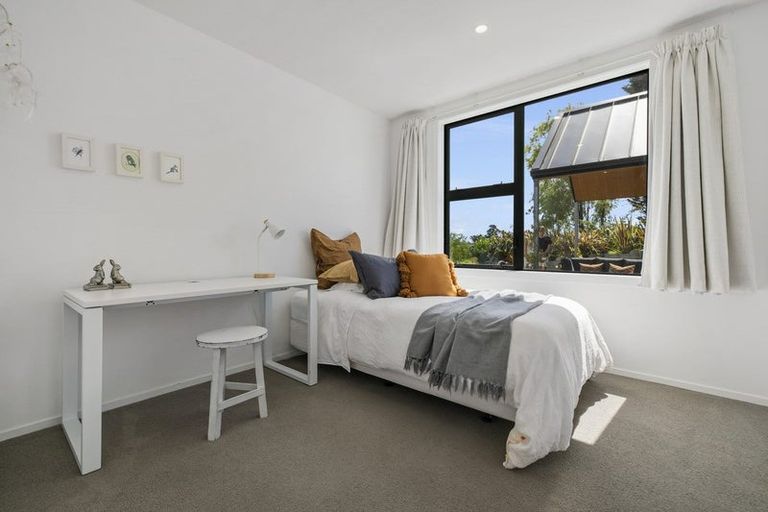 Photo of property in 49rb Oceana Drive, Welcome Bay, Tauranga, 3175