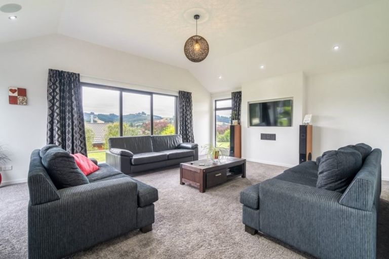 Photo of property in 64 Severn Street, Green Island, Dunedin, 9018