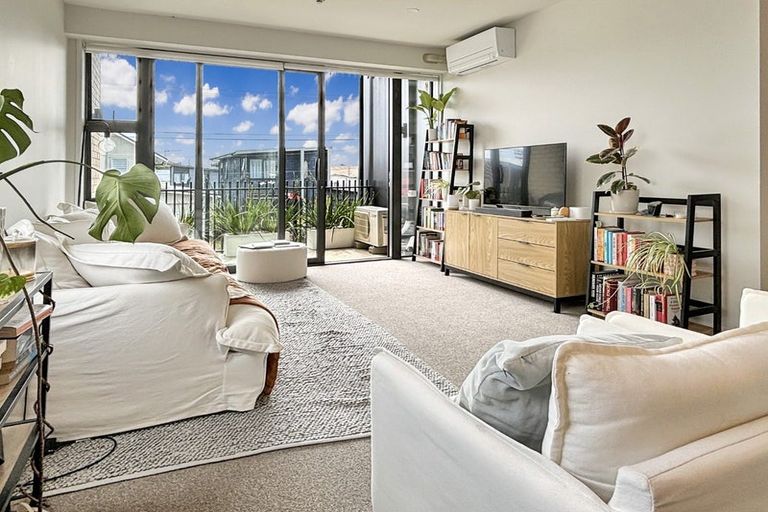 Photo of property in 107/38d Fraser Avenue, Northcote, Auckland, 0627