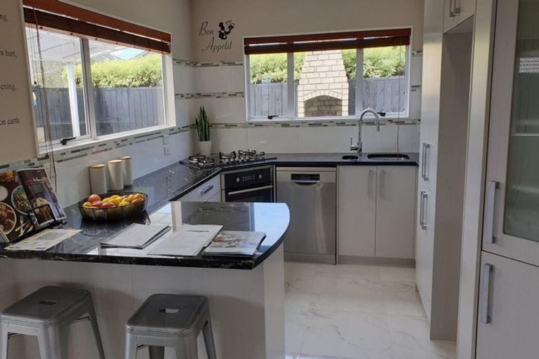 Photo of property in 313 Hobsonville Road, Hobsonville, Auckland, 0618