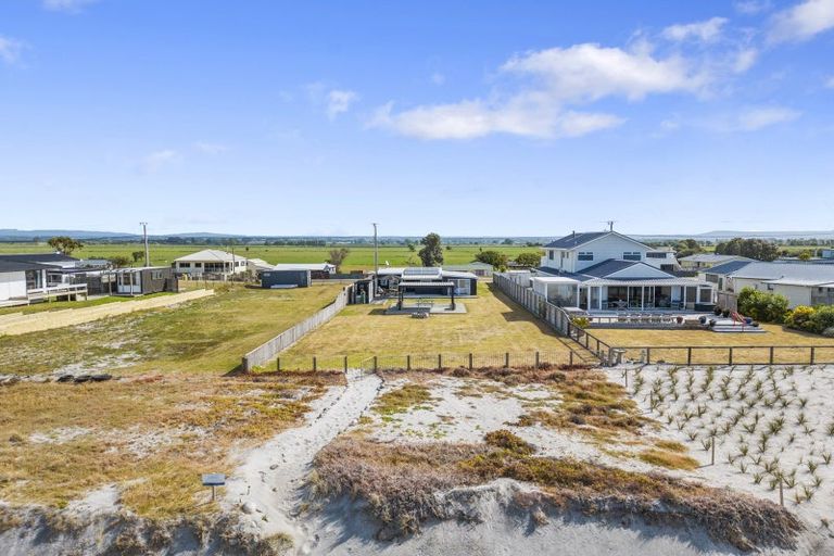 Photo of property in 95 Pukehina Parade, Pukehina, Te Puke, 3189