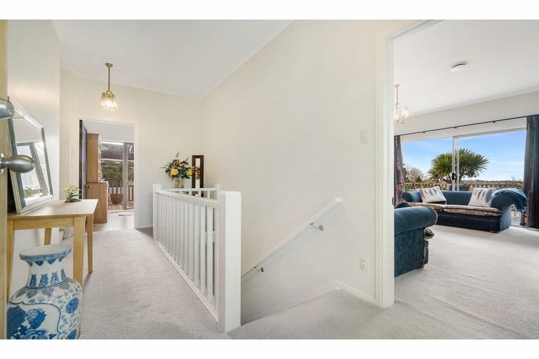 Photo of property in 44 Shetland Street, Glen Eden, Auckland, 0602