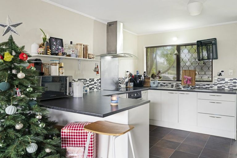 Photo of property in 1/515 Weymouth Road, Weymouth, Auckland, 2103