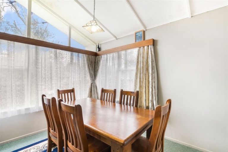 Photo of property in 12 Kohinoor Avenue, Mangere, Auckland, 2022