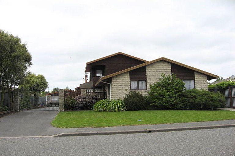 Photo of property in 56 Newnham Street, Rangiora, 7400