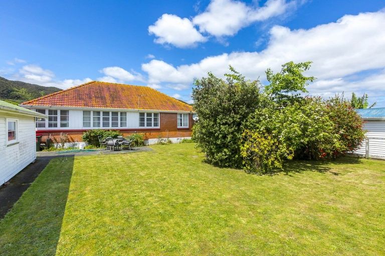Photo of property in 1105 High Street, Taita, Lower Hutt, 5011