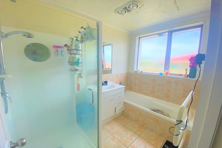 Photo of property in 5 Shah Lane, Mangere, Auckland, 2022