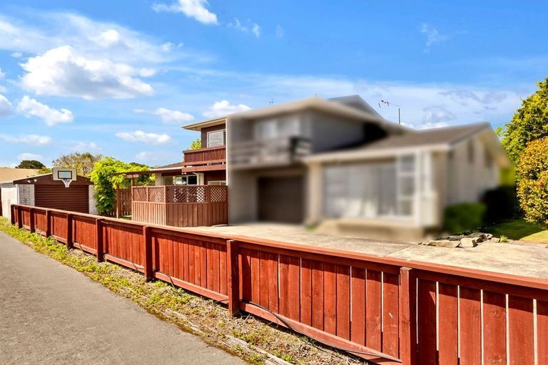 Photo of property in 8b Wyatt Place, Russley, Christchurch, 8042