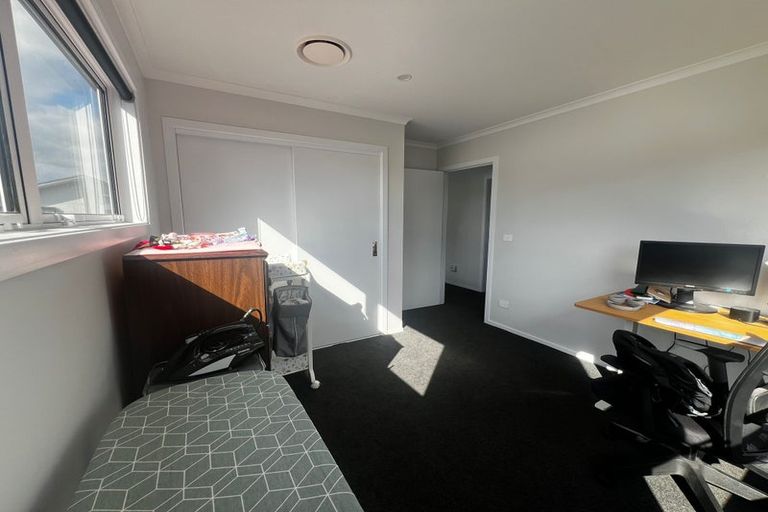 Photo of property in 14 Hokioi Drive, Kenepuru, Porirua, 5022