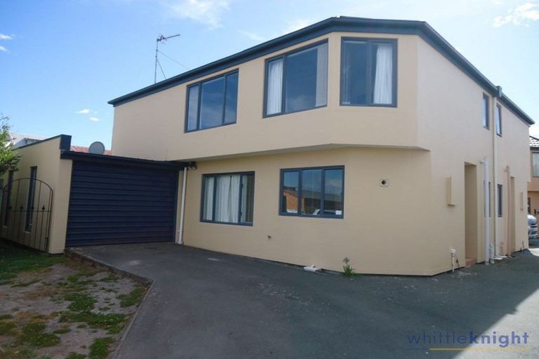 Photo of property in 1/90 Picton Avenue, Riccarton, Christchurch, 8011