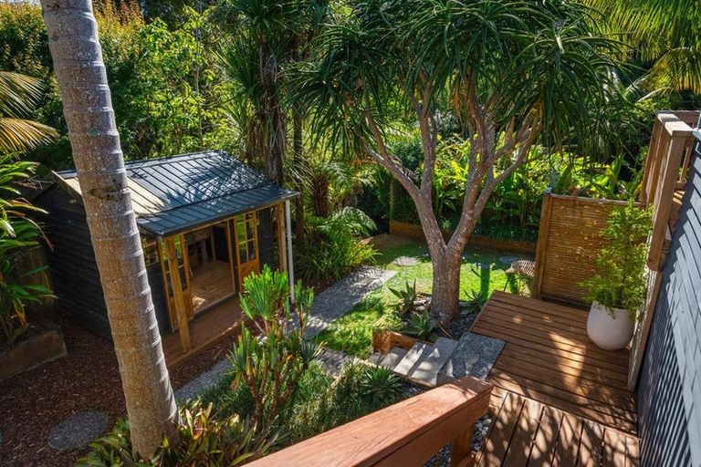 Photo of property in 7 Brussells Place, Birkenhead, Auckland, 0626