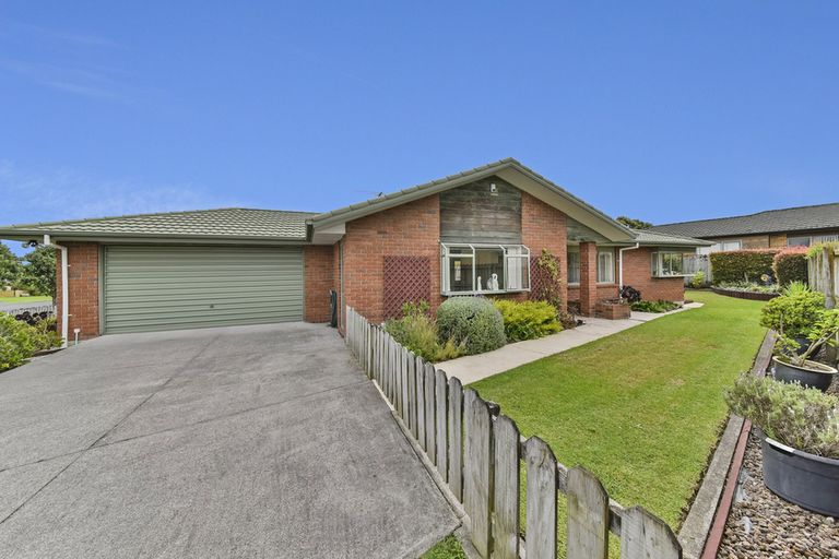 Photo of property in 21 Settlers Cove, Weymouth, Auckland, 2103