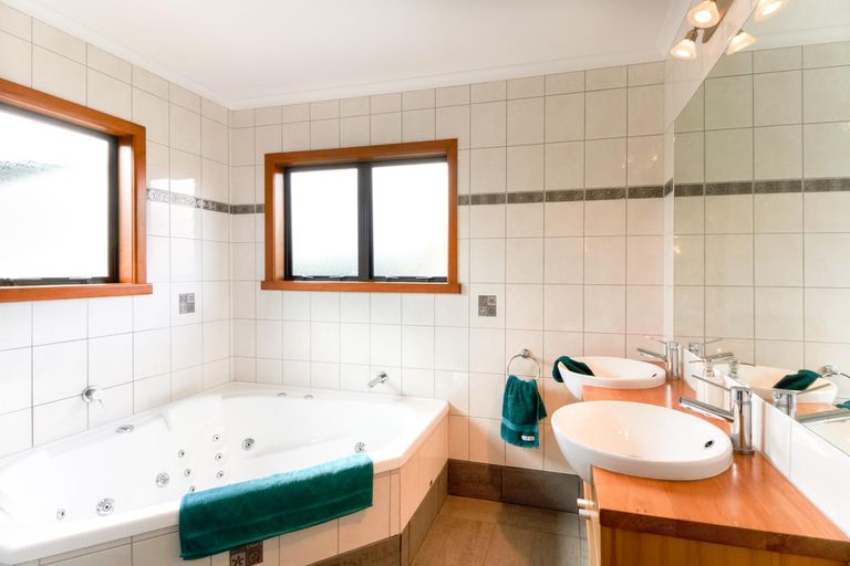 Photo of property in 55 Racecourse Road, Awapuni, Palmerston North, 4412