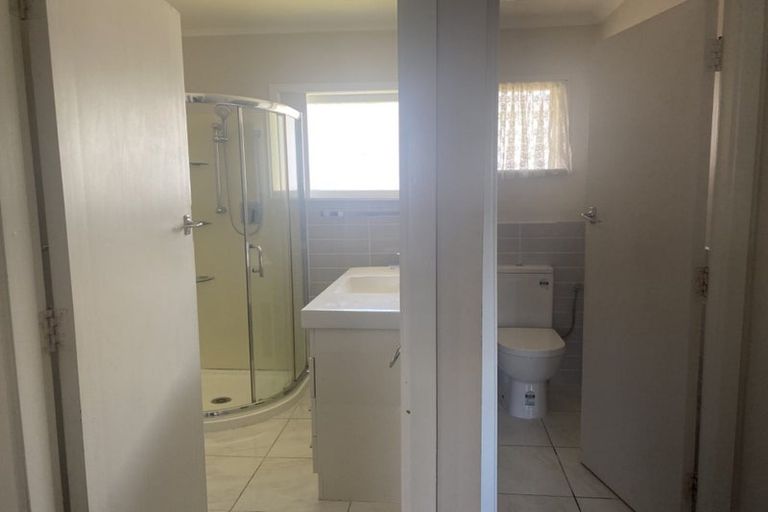 Photo of property in 33 Eddowes Street, Manurewa, Auckland, 2102