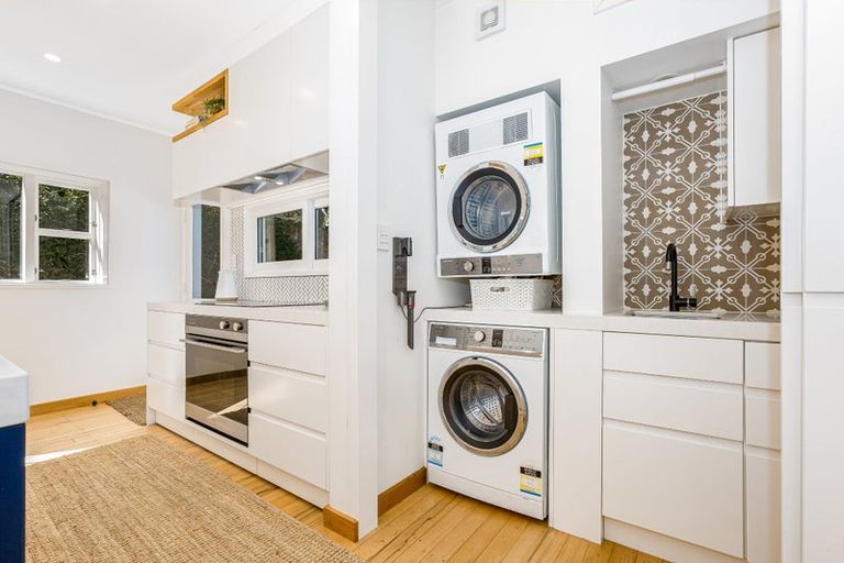 Photo of property in 35a Braithwaite Street, Karori, Wellington, 6012