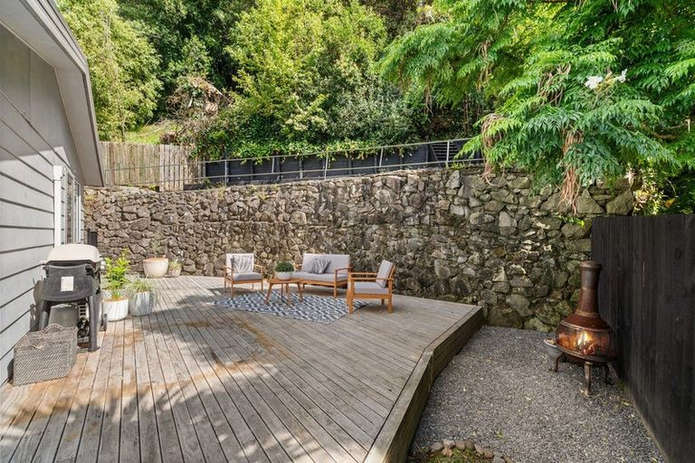 Photo of property in 17a Resolution Road, Welcome Bay, Tauranga, 3112