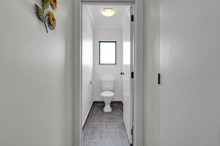 Photo of property in 20a Virginia Place, Whalers Gate, New Plymouth, 4310