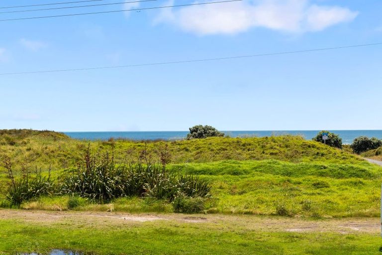 Photo of property in 1008 Papamoa Beach Road, Papamoa Beach, Papamoa, 3118
