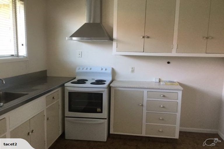 Photo of property in 3/401 Main North Road, Redwood, Christchurch, 8051