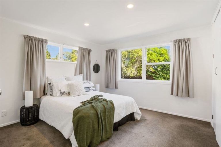 Photo of property in 61 Verbena Road, Birkdale, Auckland, 0626