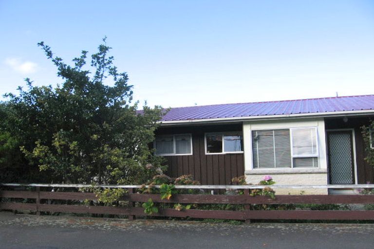 Photo of property in 11/171f Queens Drive, Lyall Bay, Wellington, 6022