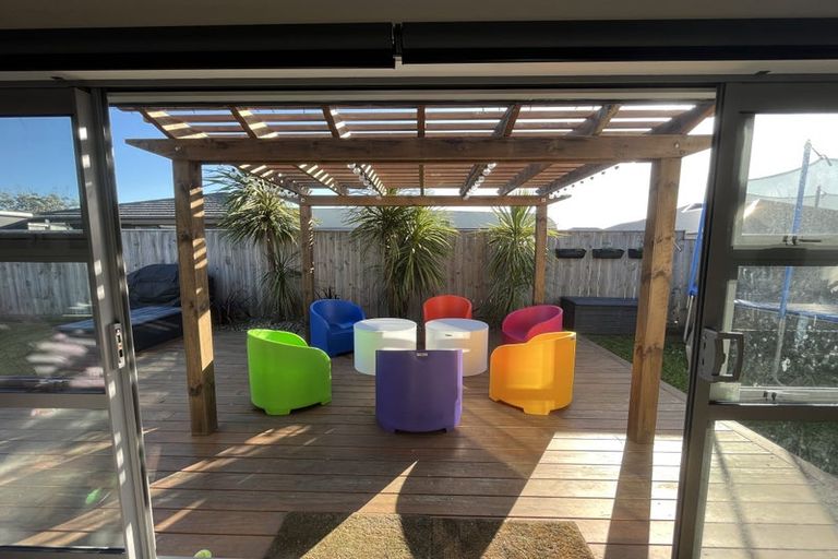 Photo of property in 17 Story Street, Foxton Beach, Foxton, 4815