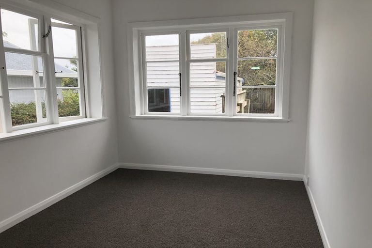 Photo of property in 15 Park Road, West End, Palmerston North, 4412