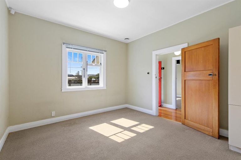 Photo of property in 12 Pohutukawa Street, Woburn, Lower Hutt, 5010