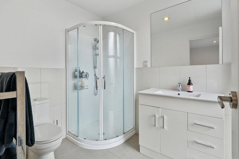 Photo of property in 25 Popokatea Drive, Takanini, 2112